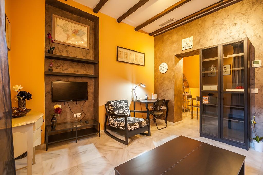 Alf8 Apartamento En Triana Con Dos Terrazas Sevilha Exterior foto
